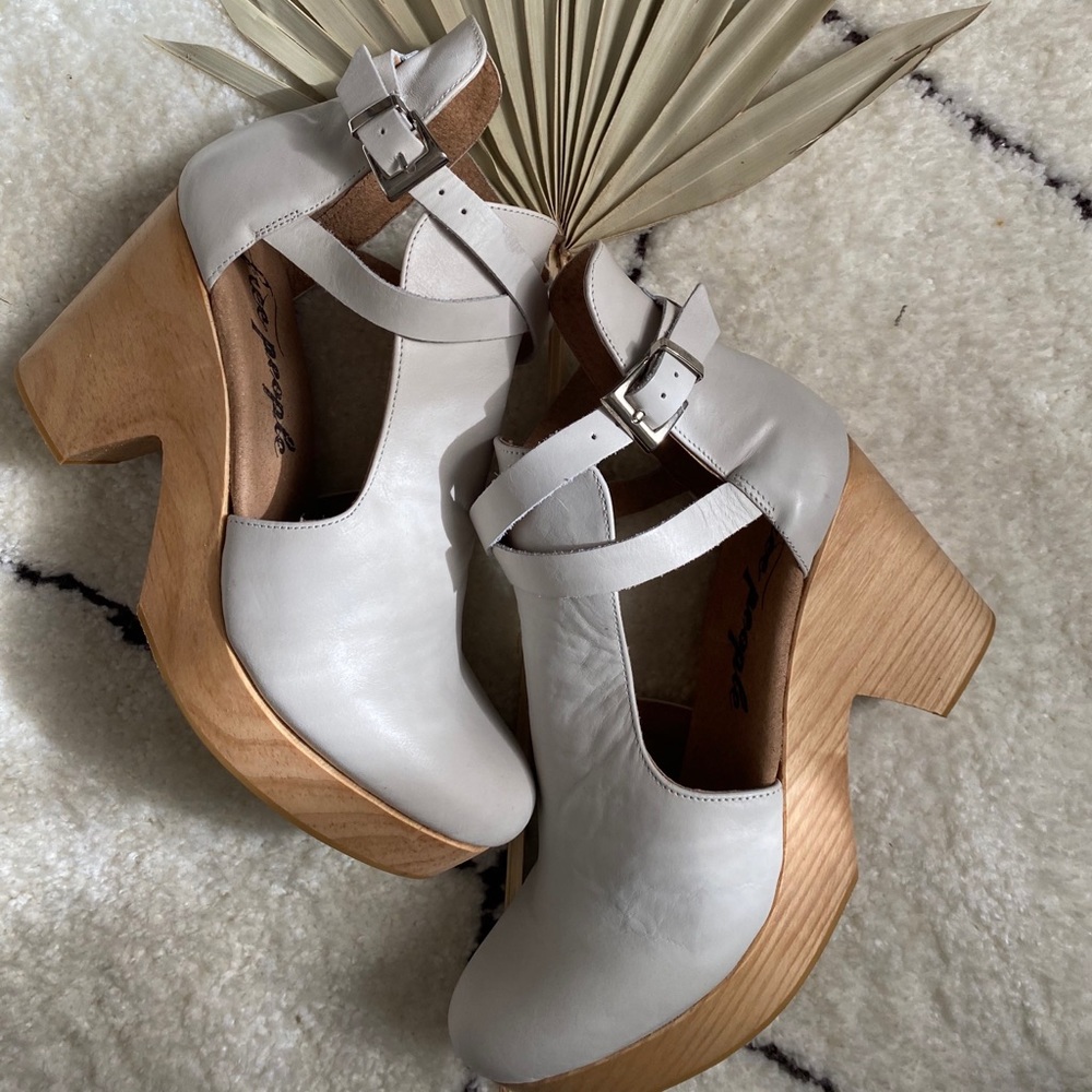 New free people clog/ heel
